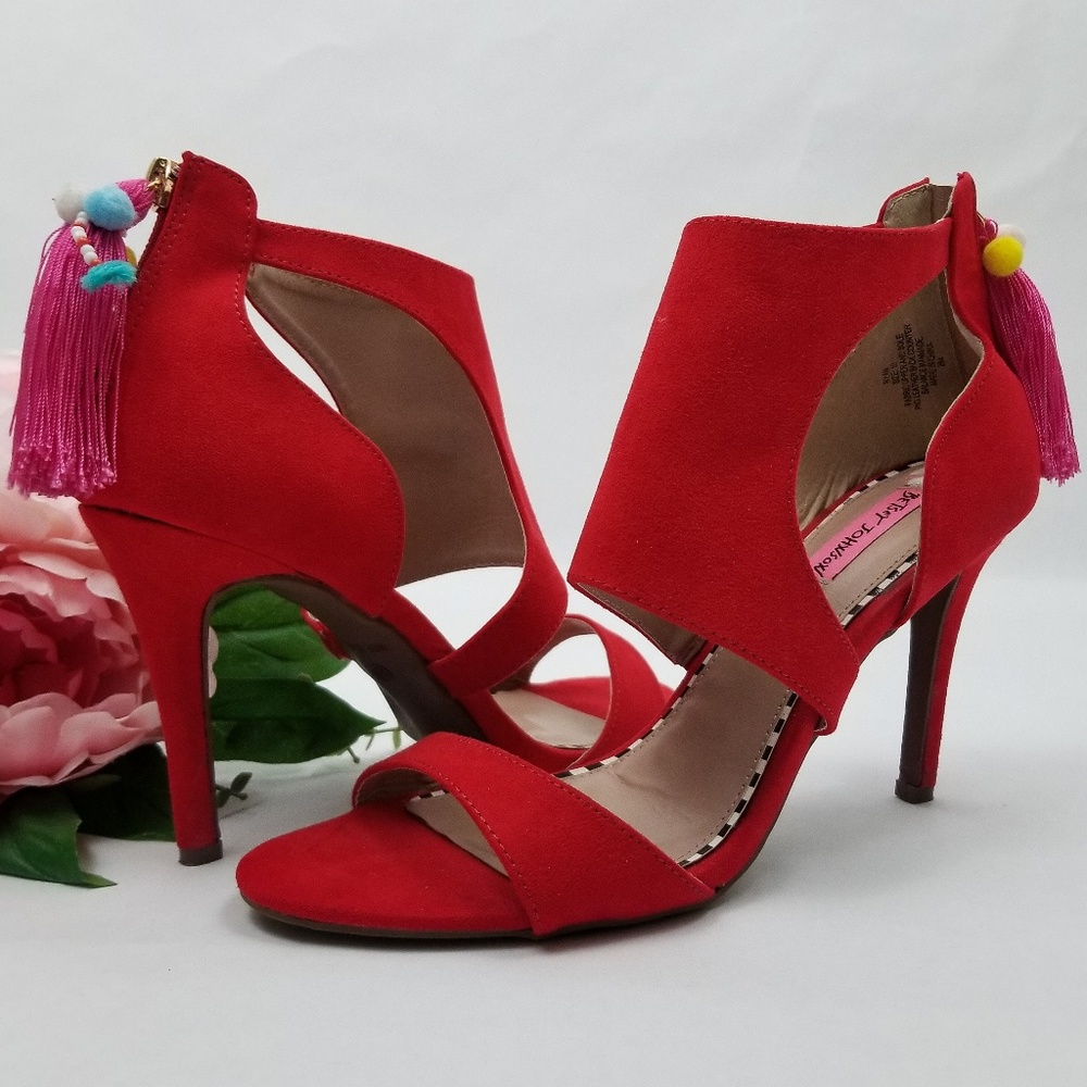 Betsey Johnson Ryan Tassel Heels